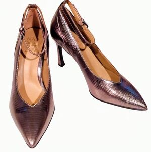 NWOT Naturalizer Ace Ankle strap Bronze Alligator Heels Size 6